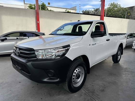 TOYOTA HILUX 2.8 D-4D TURBO DIESEL CS 4X4 AUTOMÁTICO